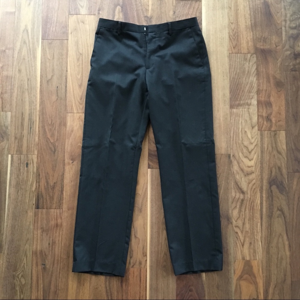 Banana Republic Modern Fit. 34/34. Brown dot.